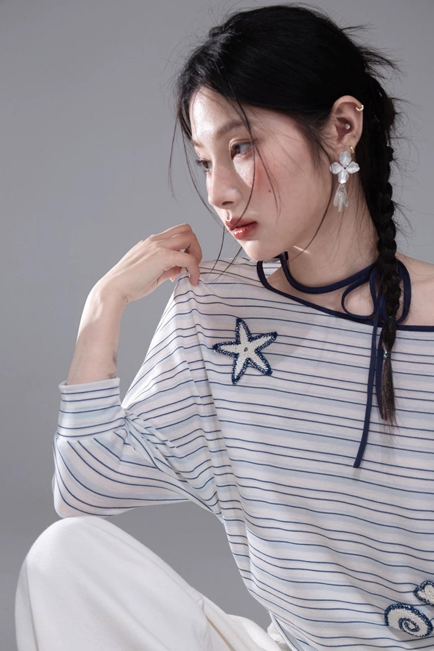 Off-Shoulder Starfish T-Shirt