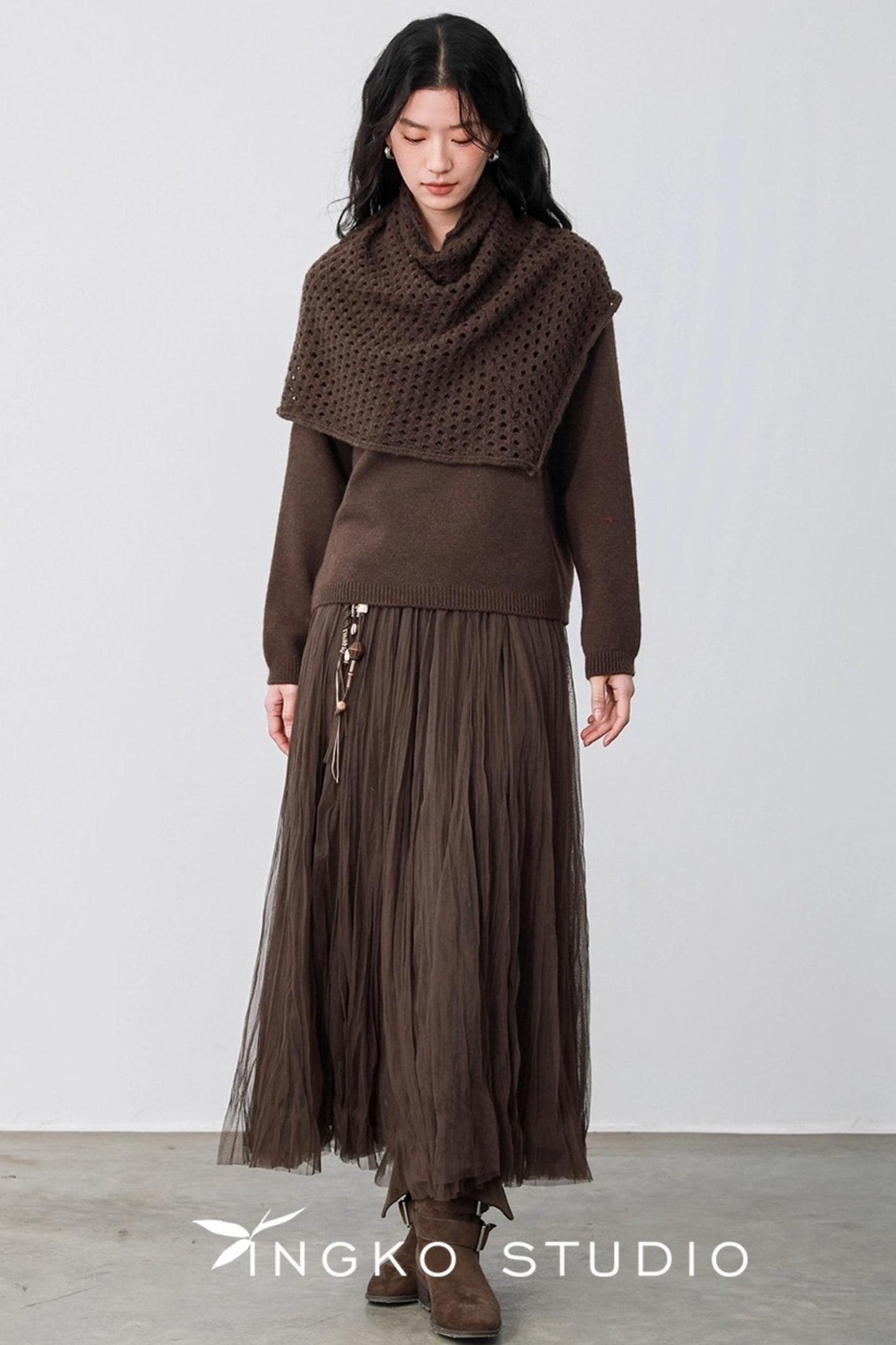 Sauce Brown Shoulder Sweater