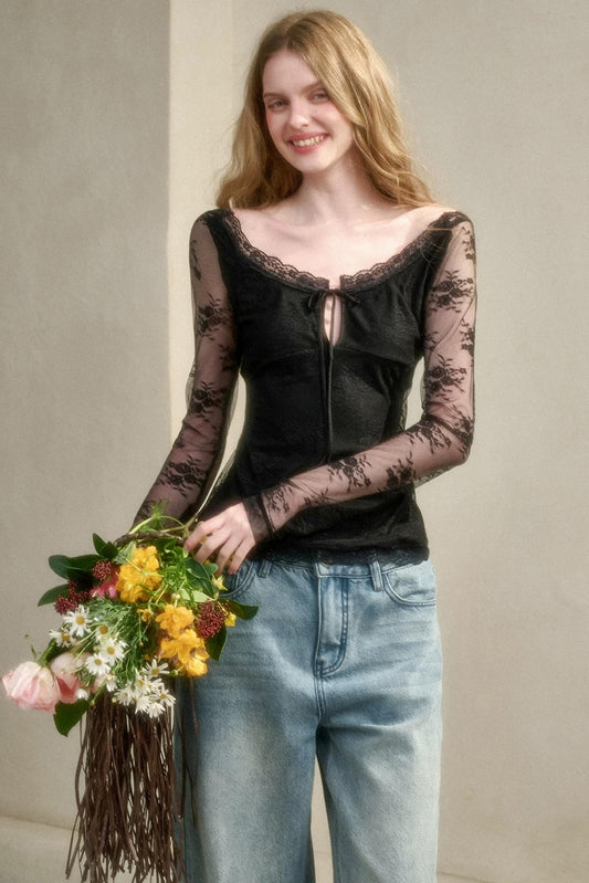 Tuscany Lace Long-Sleeved Top
