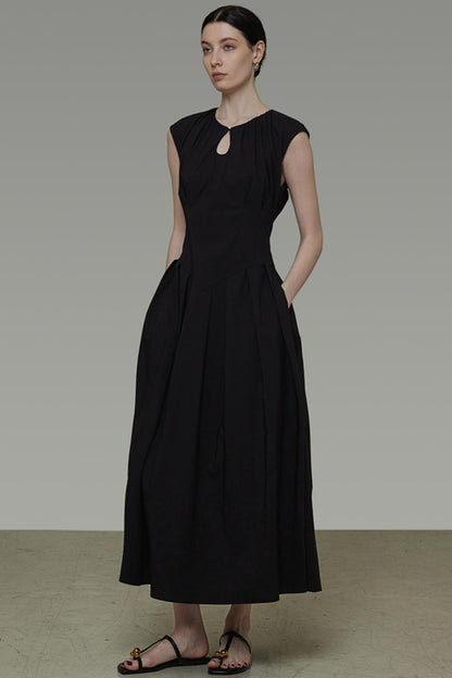 Chic Drop Black Dress