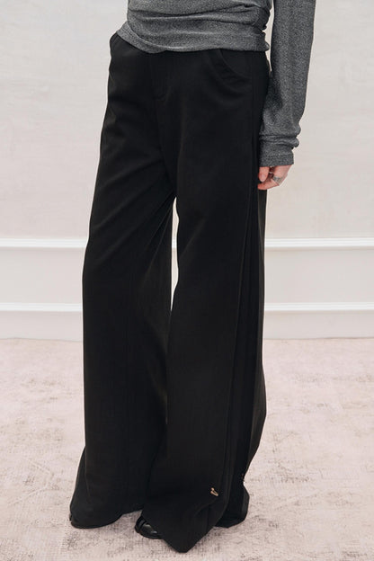 Layered Tuck Wide Pants