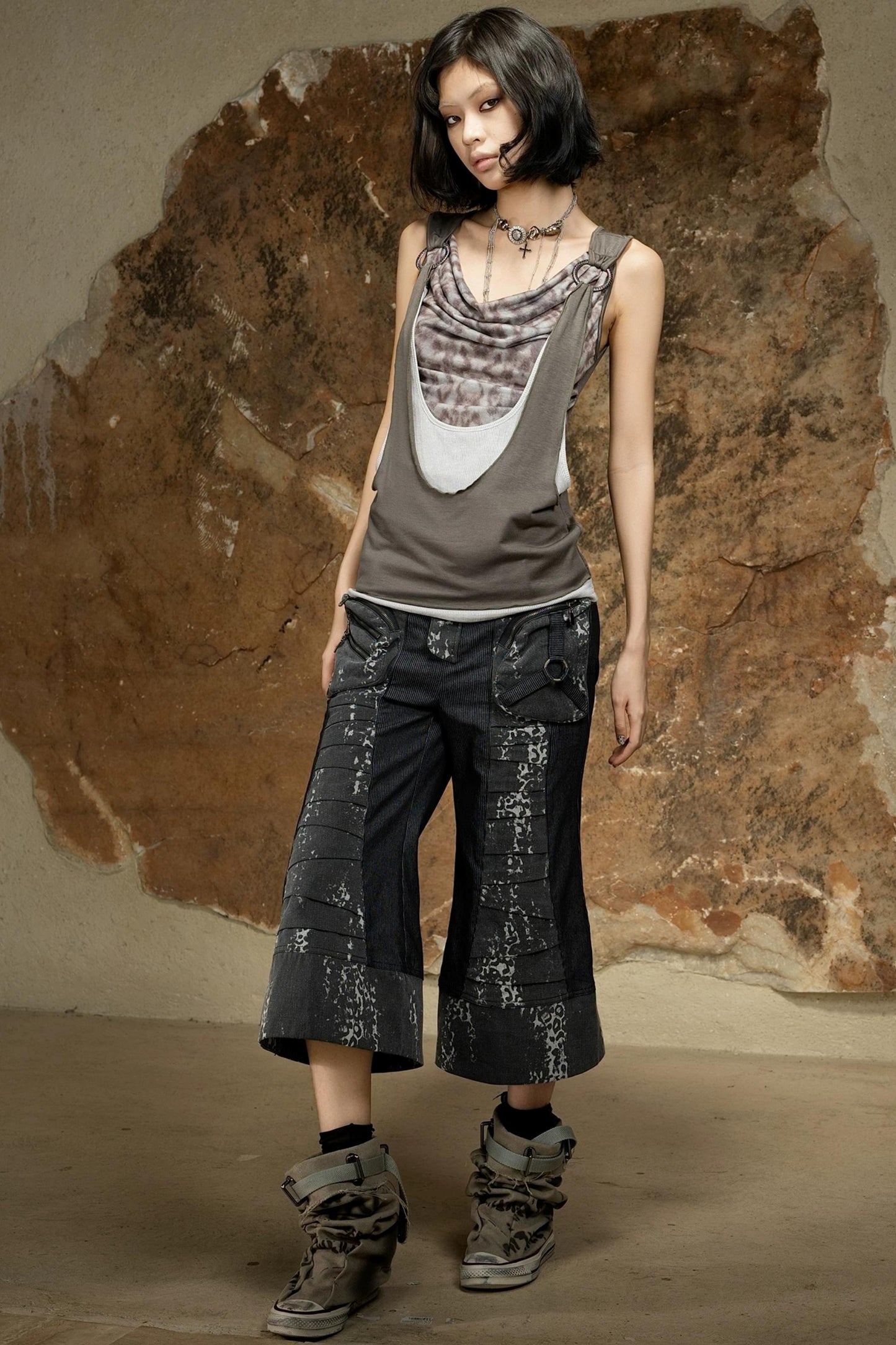 Asymmetrical Retro Sleeveless Vest