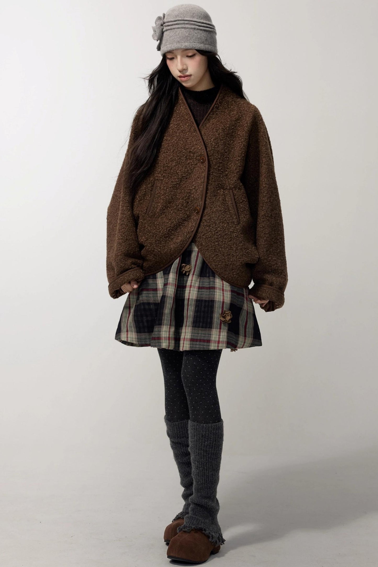 Detachable Corsage Turtleneck Sweater