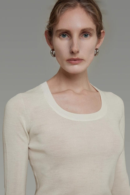 U-Neck Wool Slim Sweater