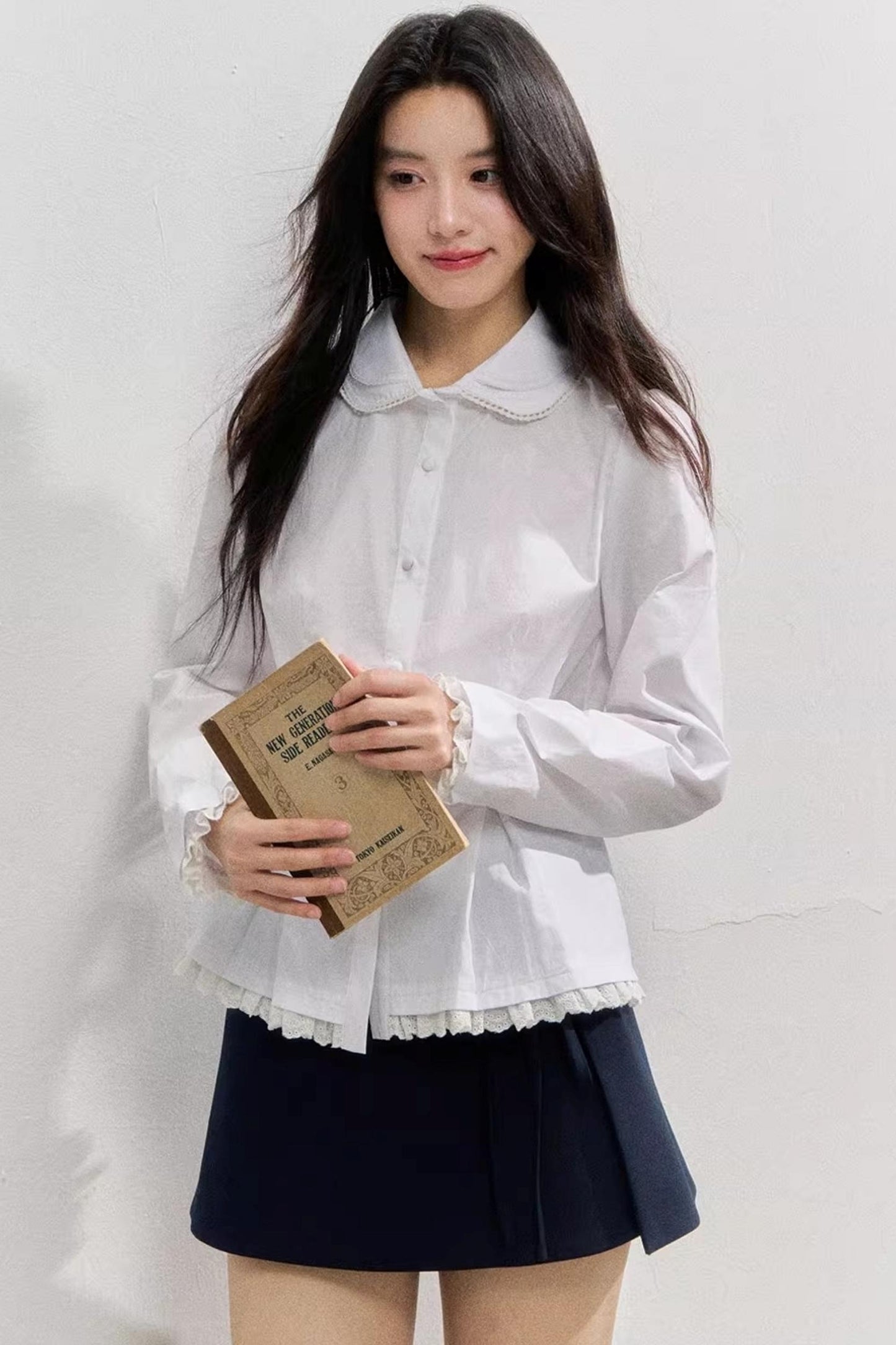 레이어링 아트 화이트 긴팔 셔츠