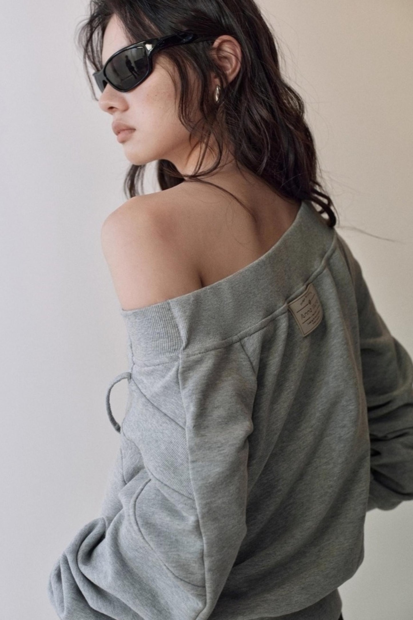 해체주의 원 숄더 가디건