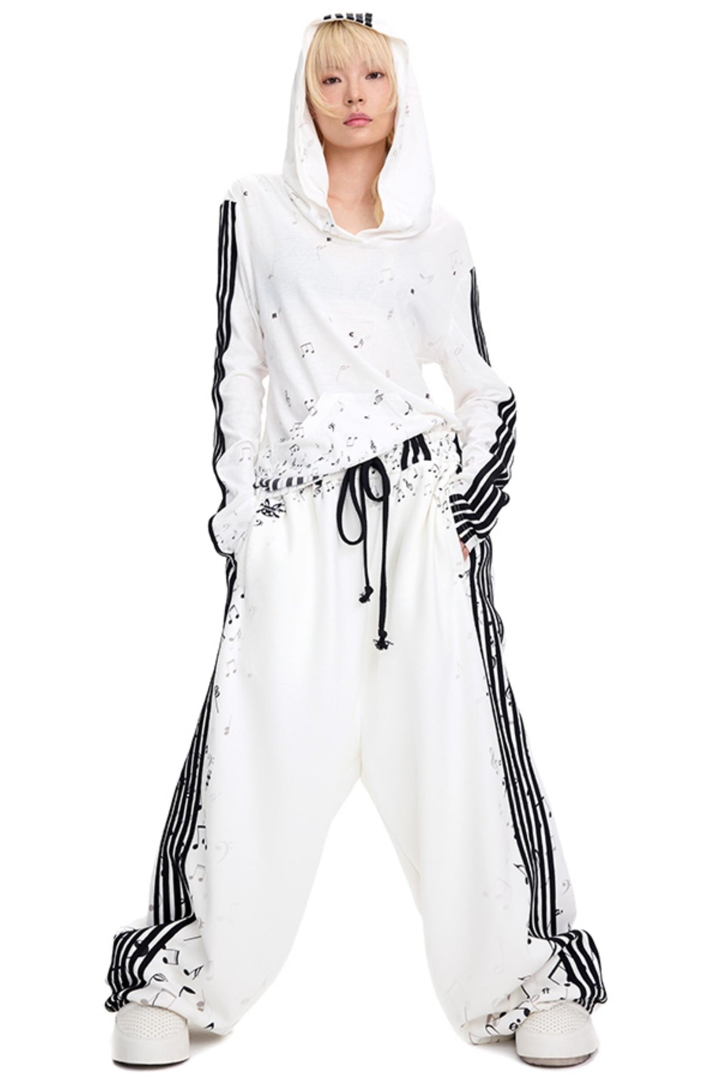 Piano Note Print Long-Sleeved Top