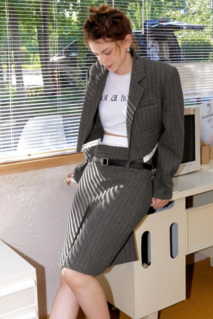 College Chic Striped Blazer Set-Up