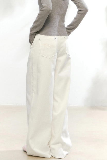 Small Flower Pocket White Jeans