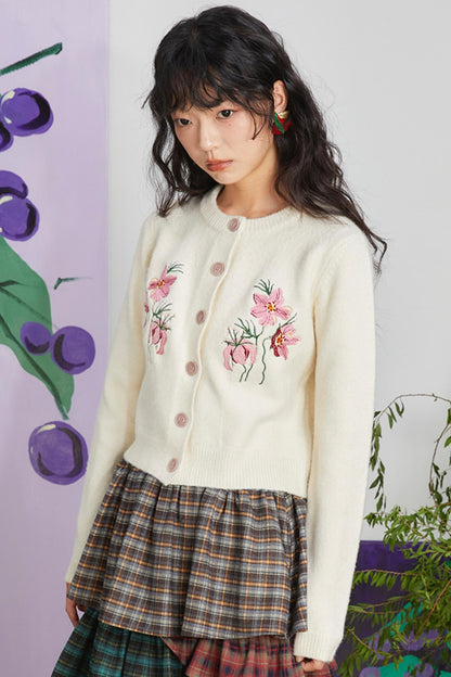 Milk White Sakura Knit Top