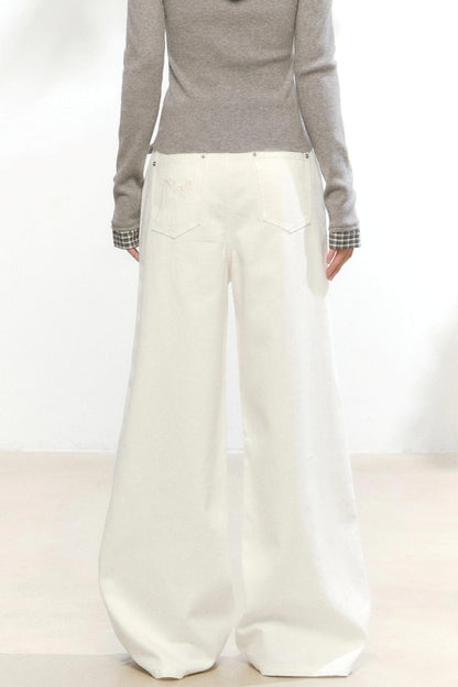 Small Flower Pocket White Jeans