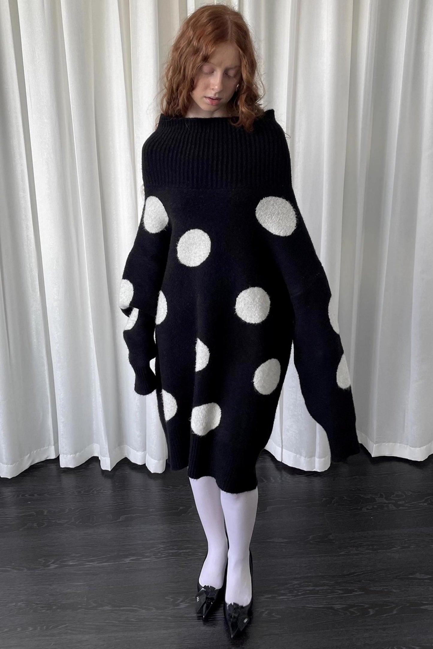 Lazy Pile Collar Sweater