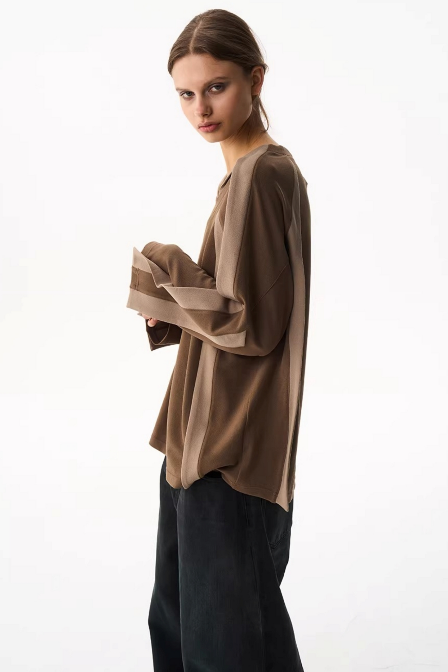 V-Neck Contrasting Long-Sleeved Top