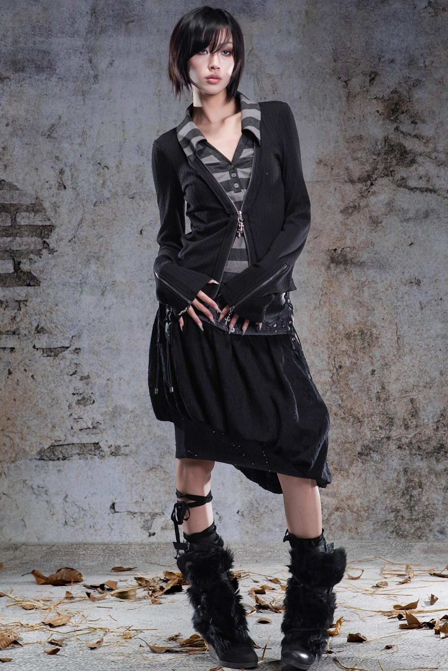 Slim Fit V-Neck Pullover Knit Top