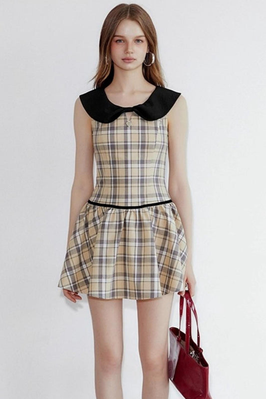 Plaid Contrasting Doll Neck Puffy Dress