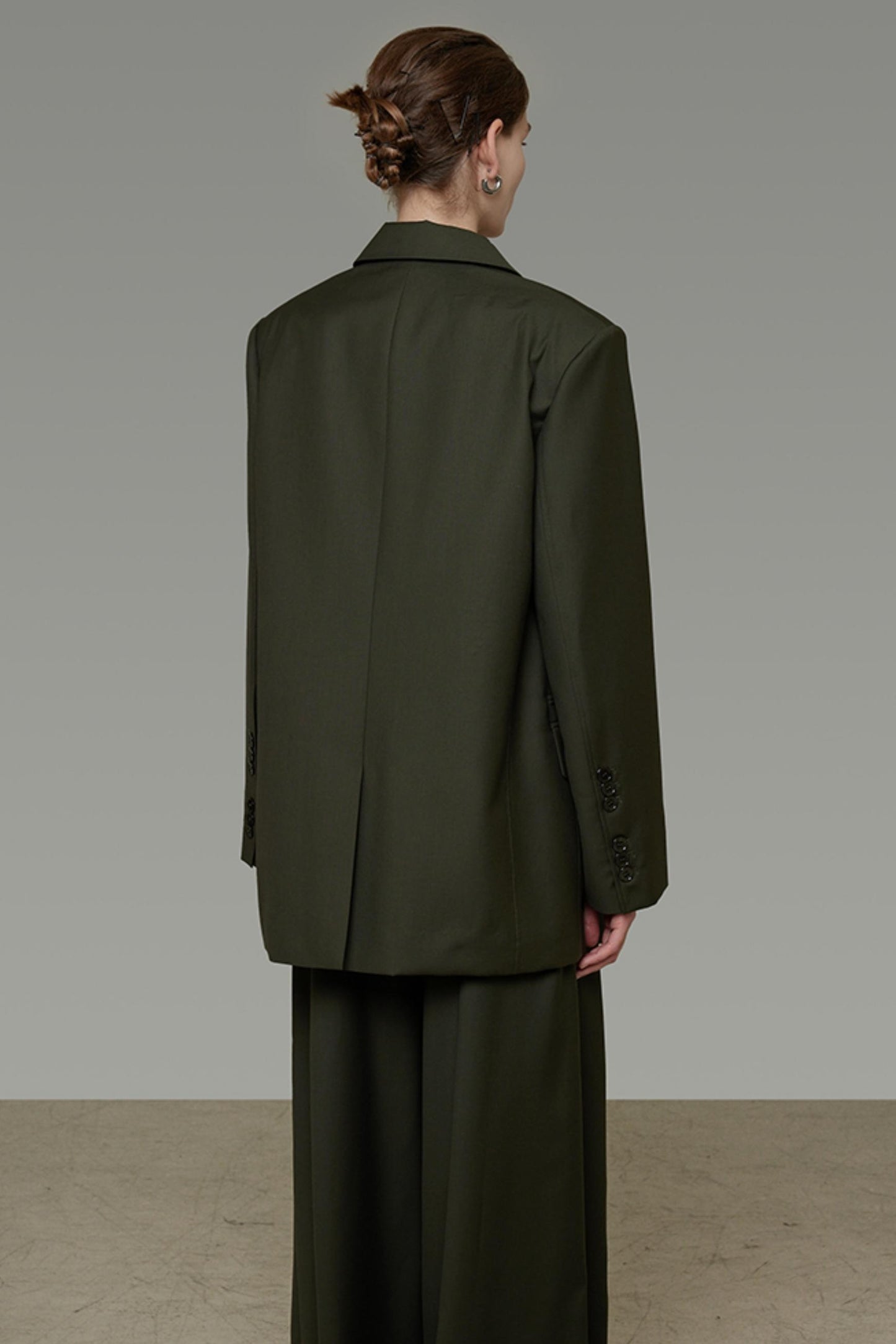 High-End Loose Pleated Coat Set-Up