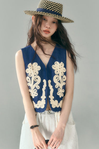 Vine & Shell Ensemble Skirt Set-Up