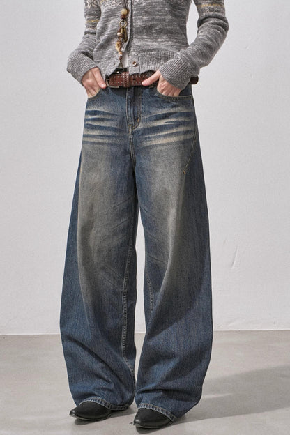Seamless Vintage Distressed Jeans