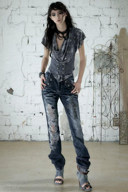 Jeanshose in Used-Optik mit Strasssteinen