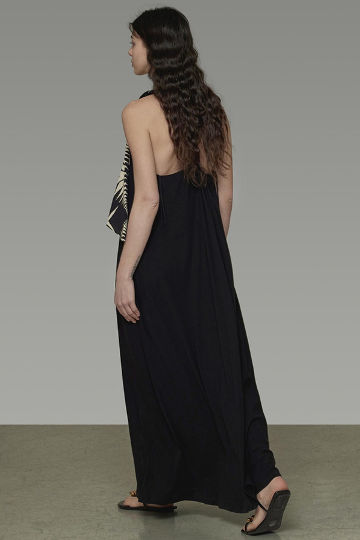 Twisted U-Neck Halter Dress