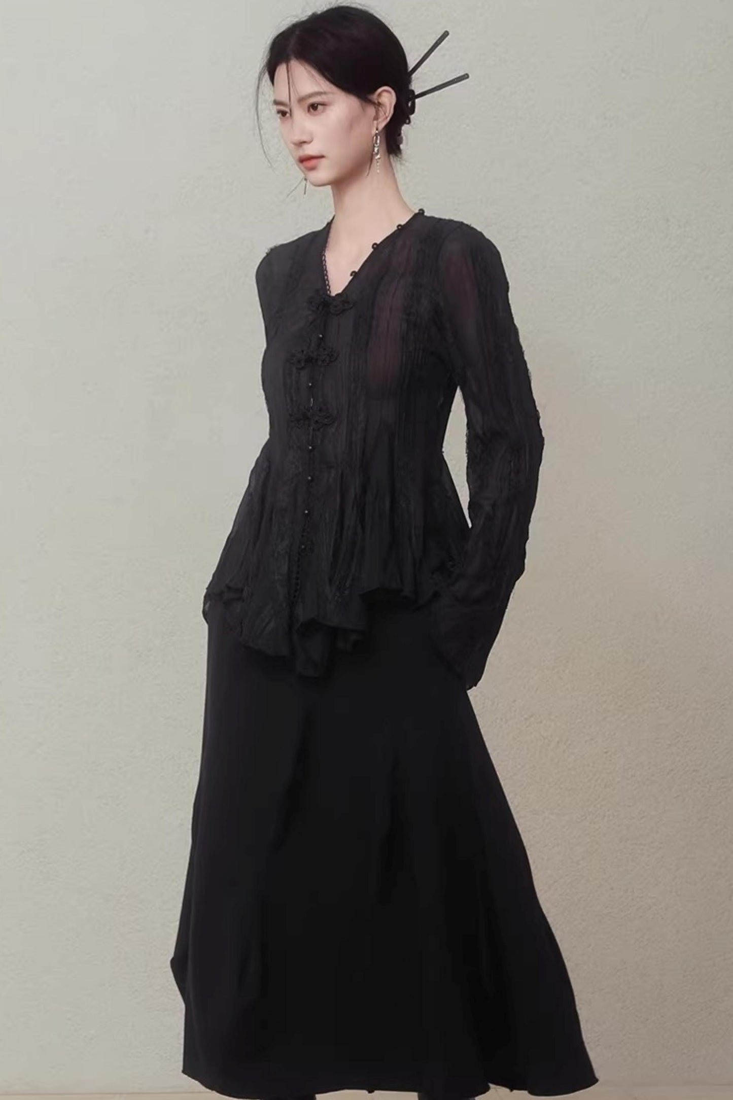 Misty Black New Chinese Top