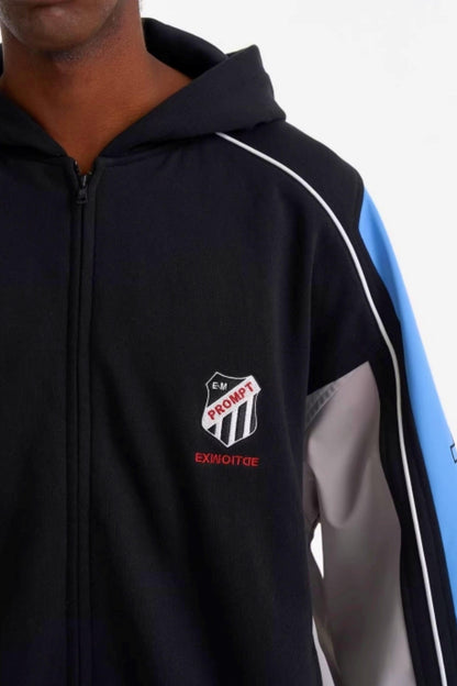 Jacke mit kontrastierenden Stickereien