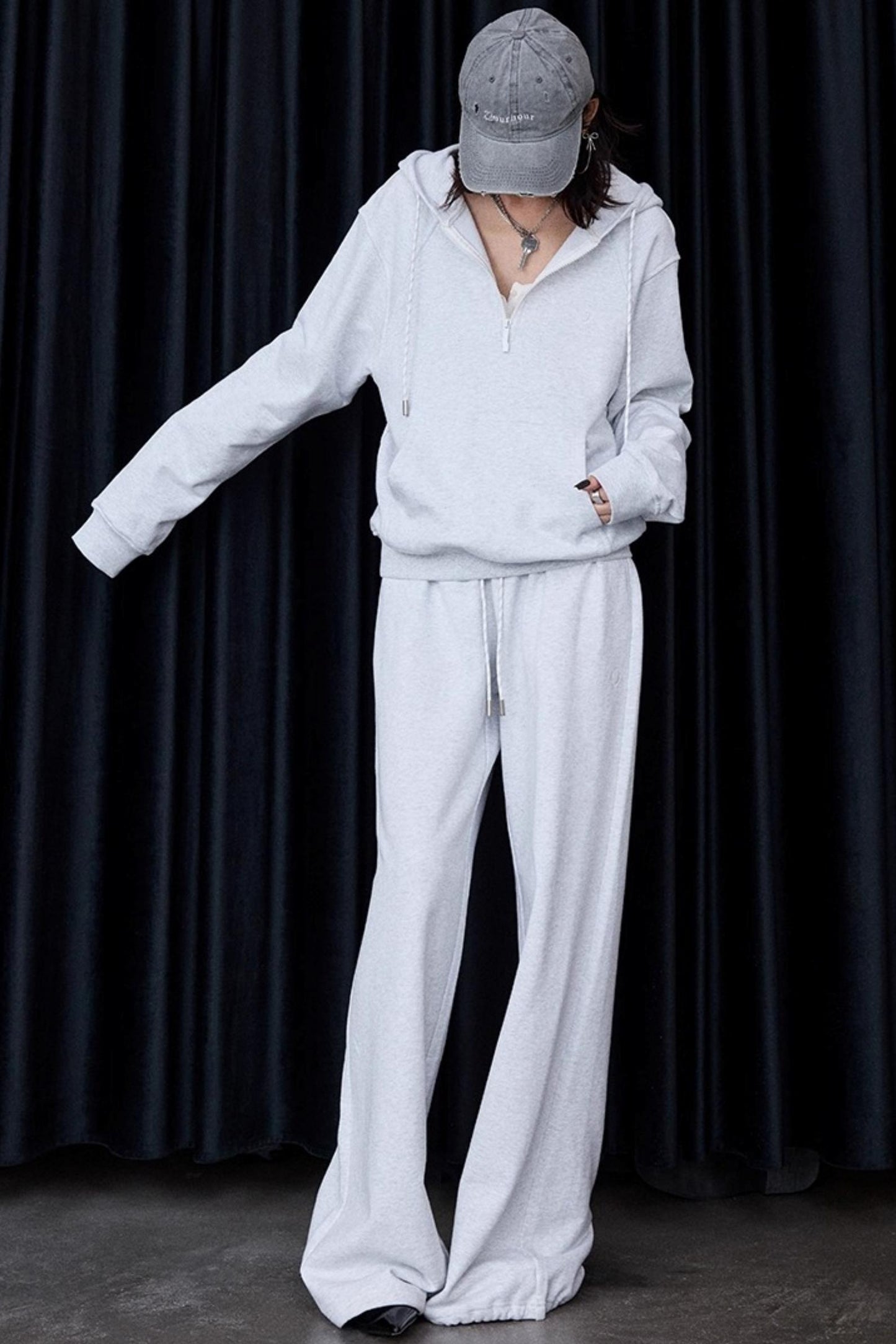 Grey Winter Pullover Sweatshirt Set-Up