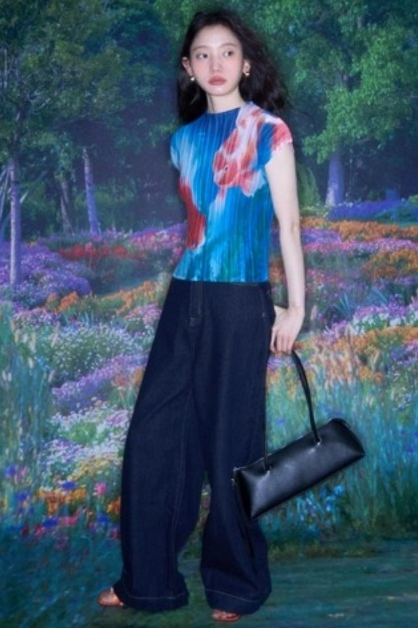 Goldfish Retro Pleated Top