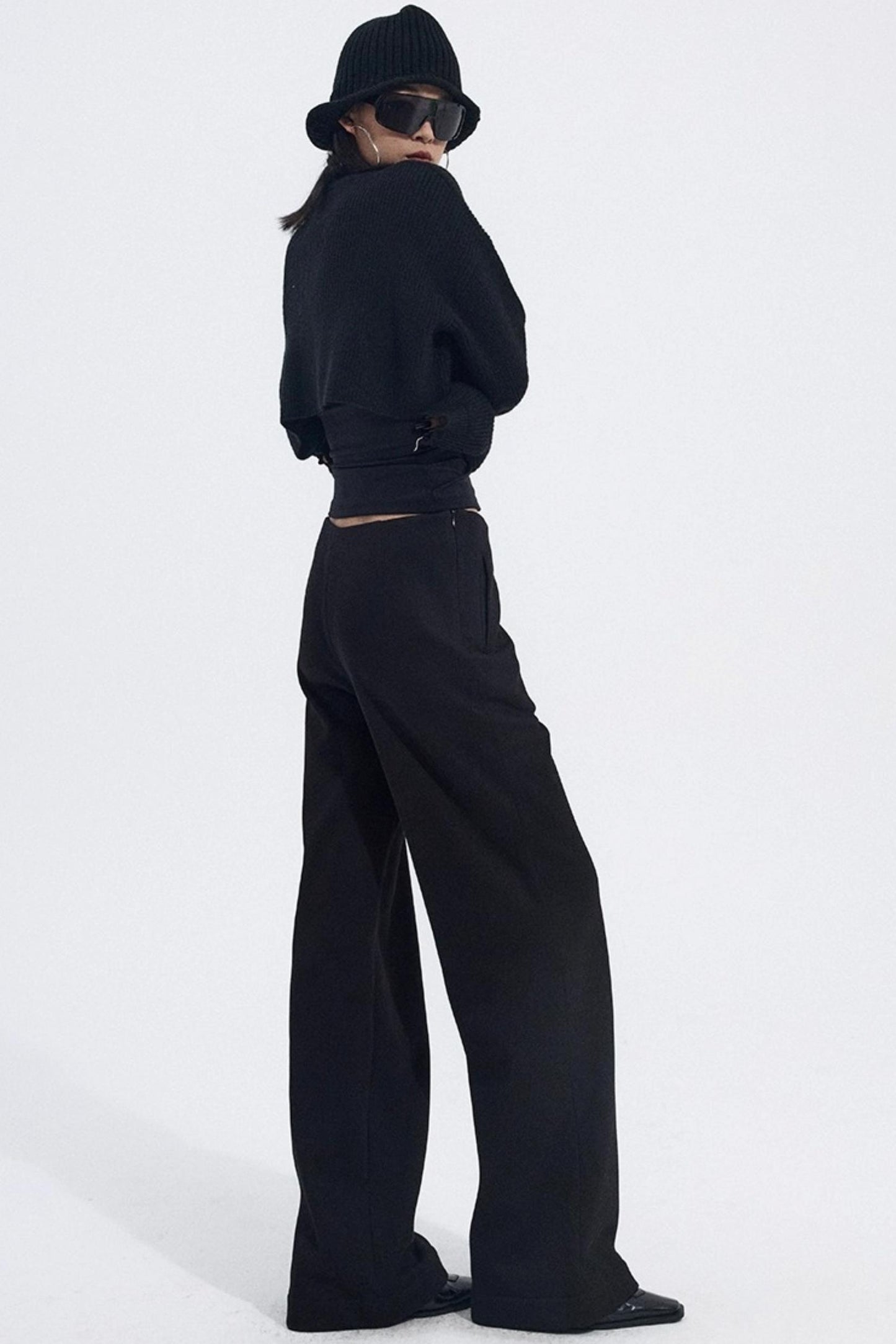 Solid V-Waist Fleece Pants
