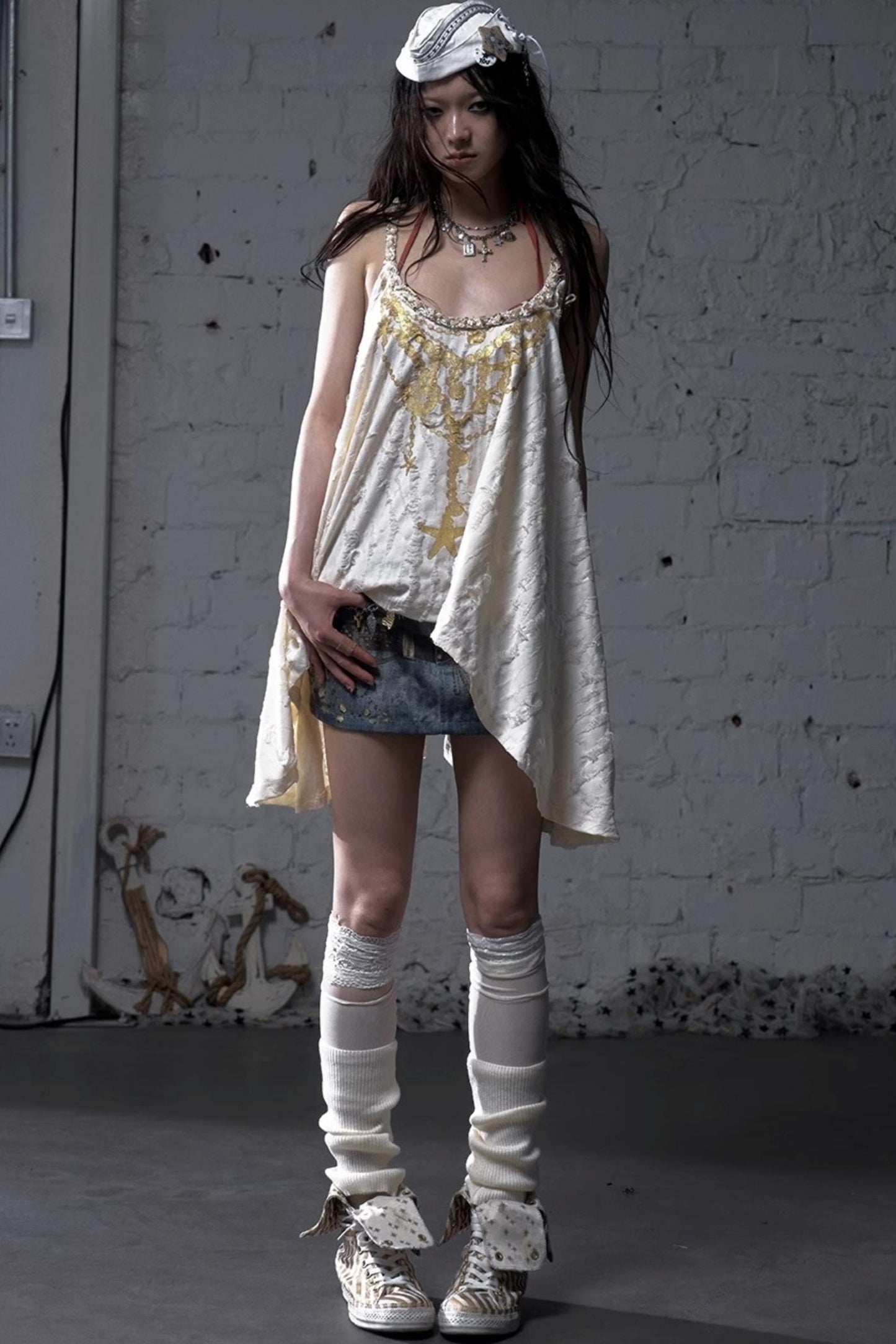 Hippie Star Foil Loose Strap Vest