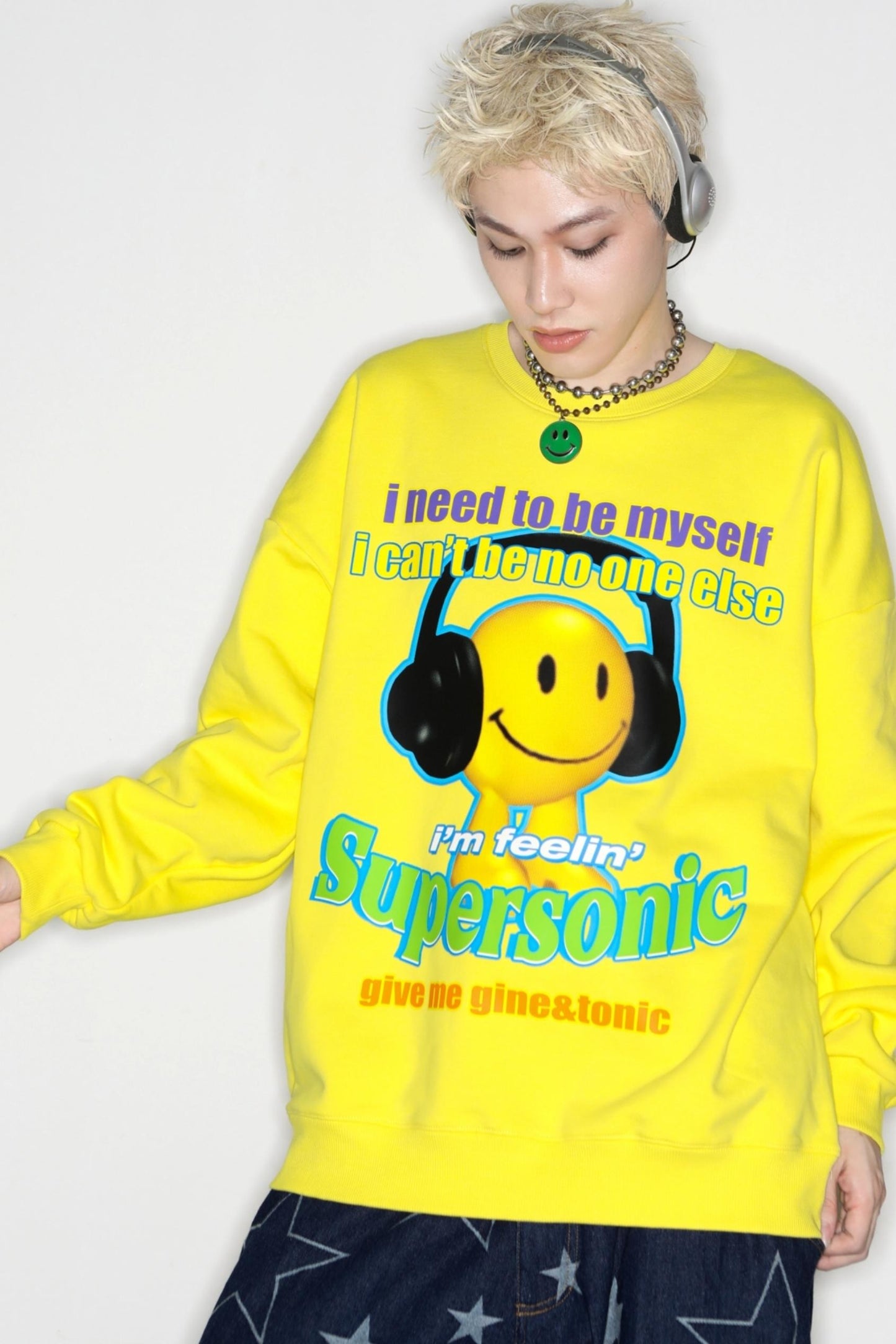 Relax Smiley Sweat Top