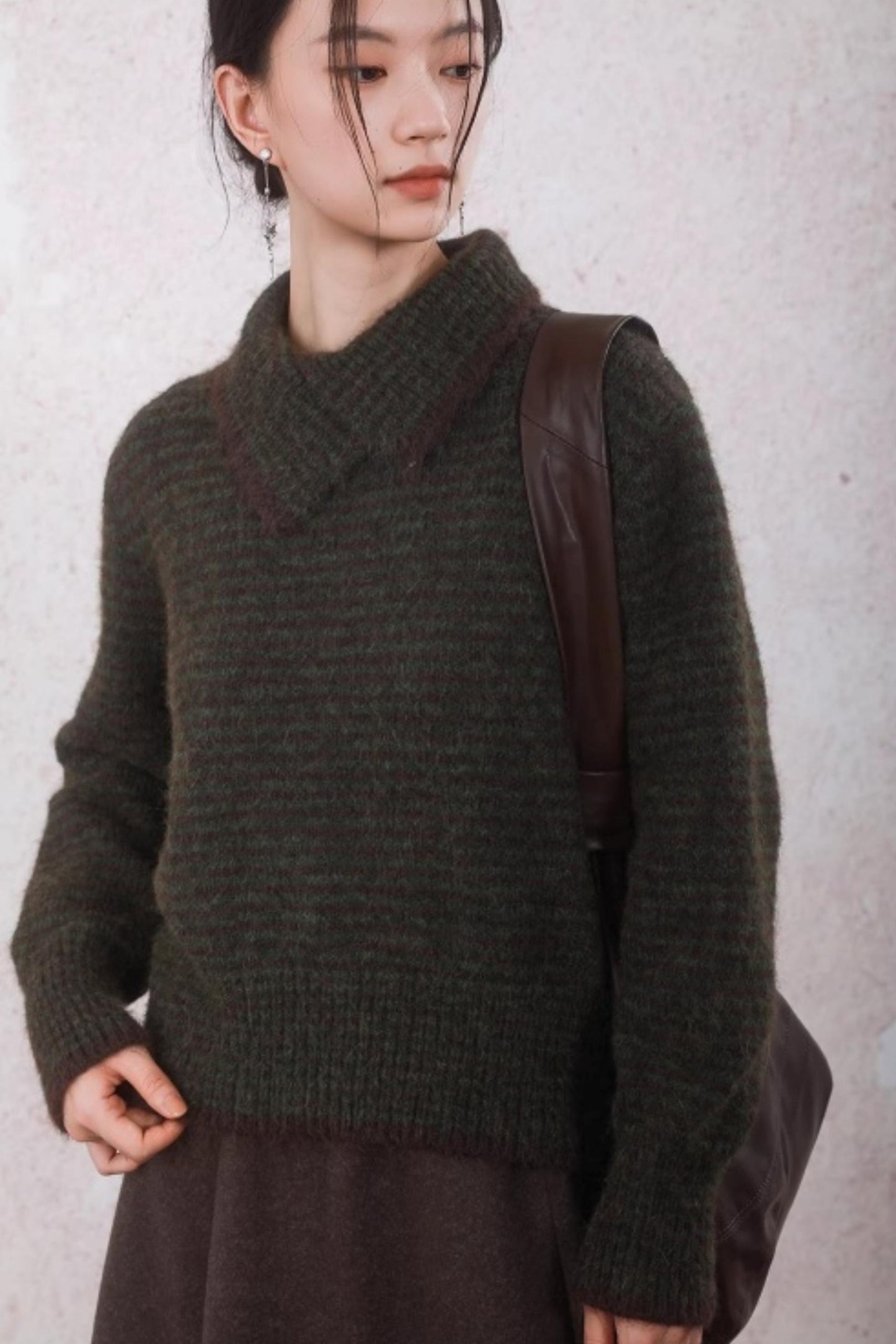 Ingko Vintage Lapel Sweater