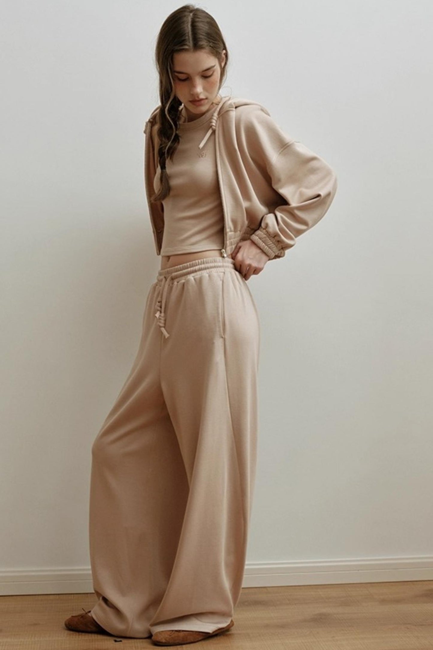 Fashionable Light Jacket Set-Up