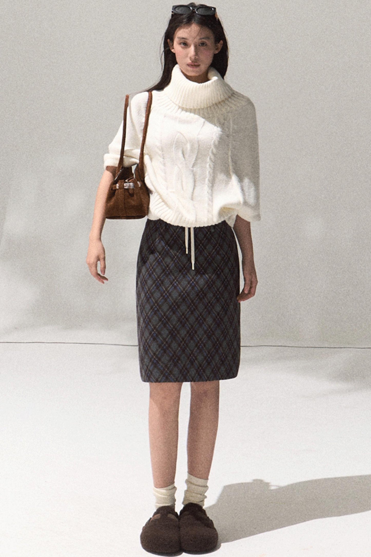 Moon Wool Twist Knit Cape Sweater Set-Up