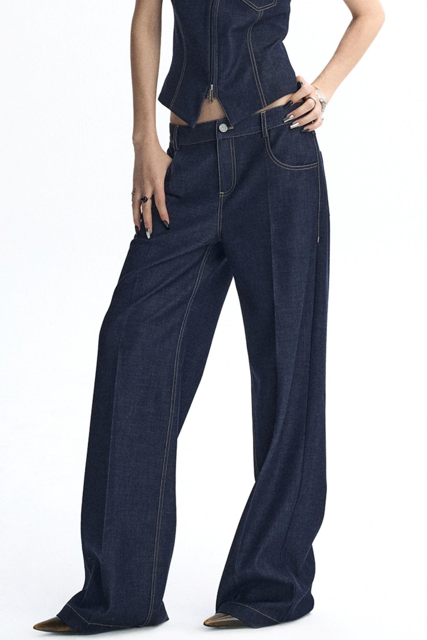 Tanned Back Pocket Loose Denim Pants