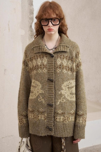 Bird Horn Buckle Loose Warm Cardigan