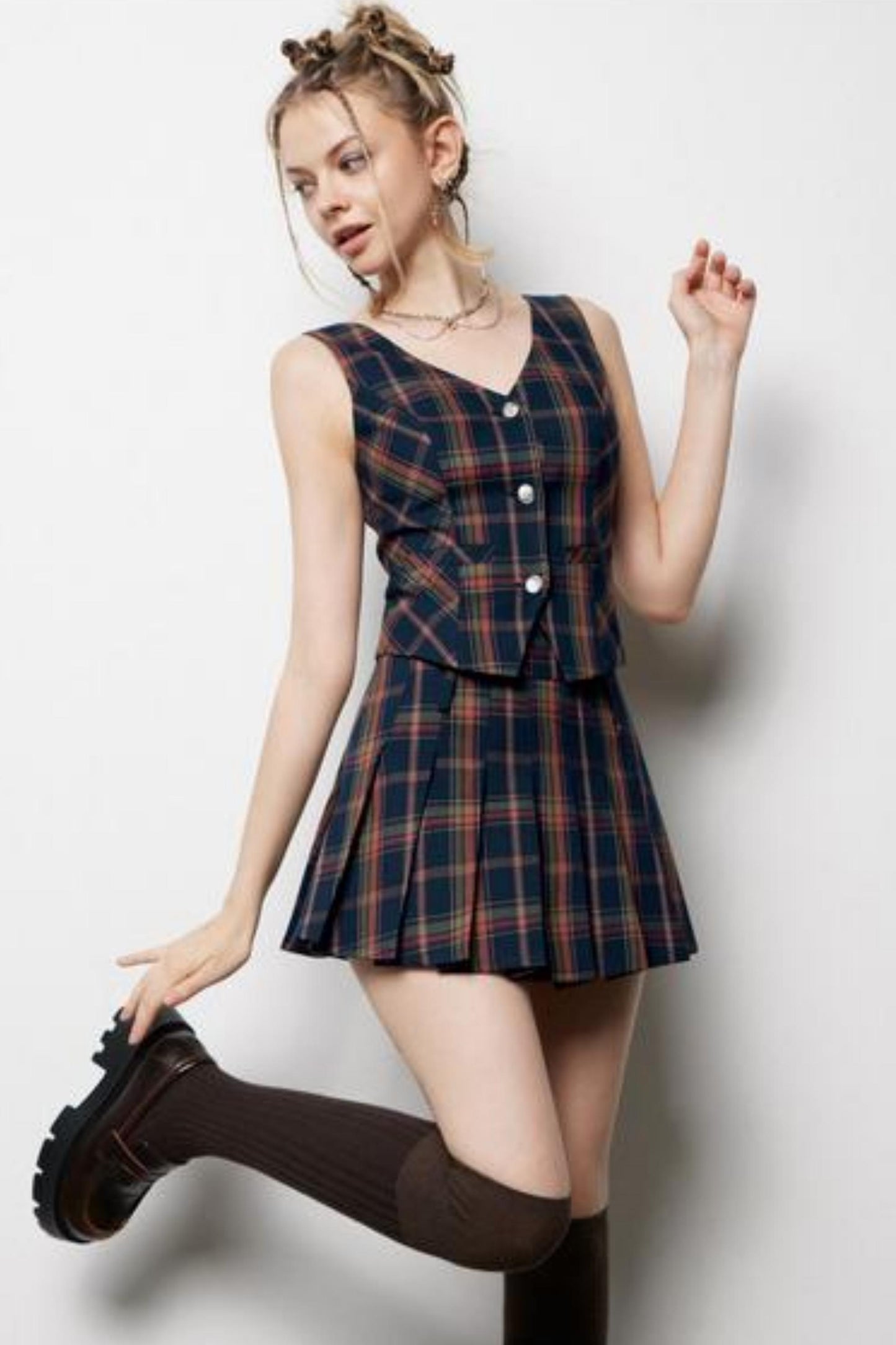 Slim Fit V-Neck Vest