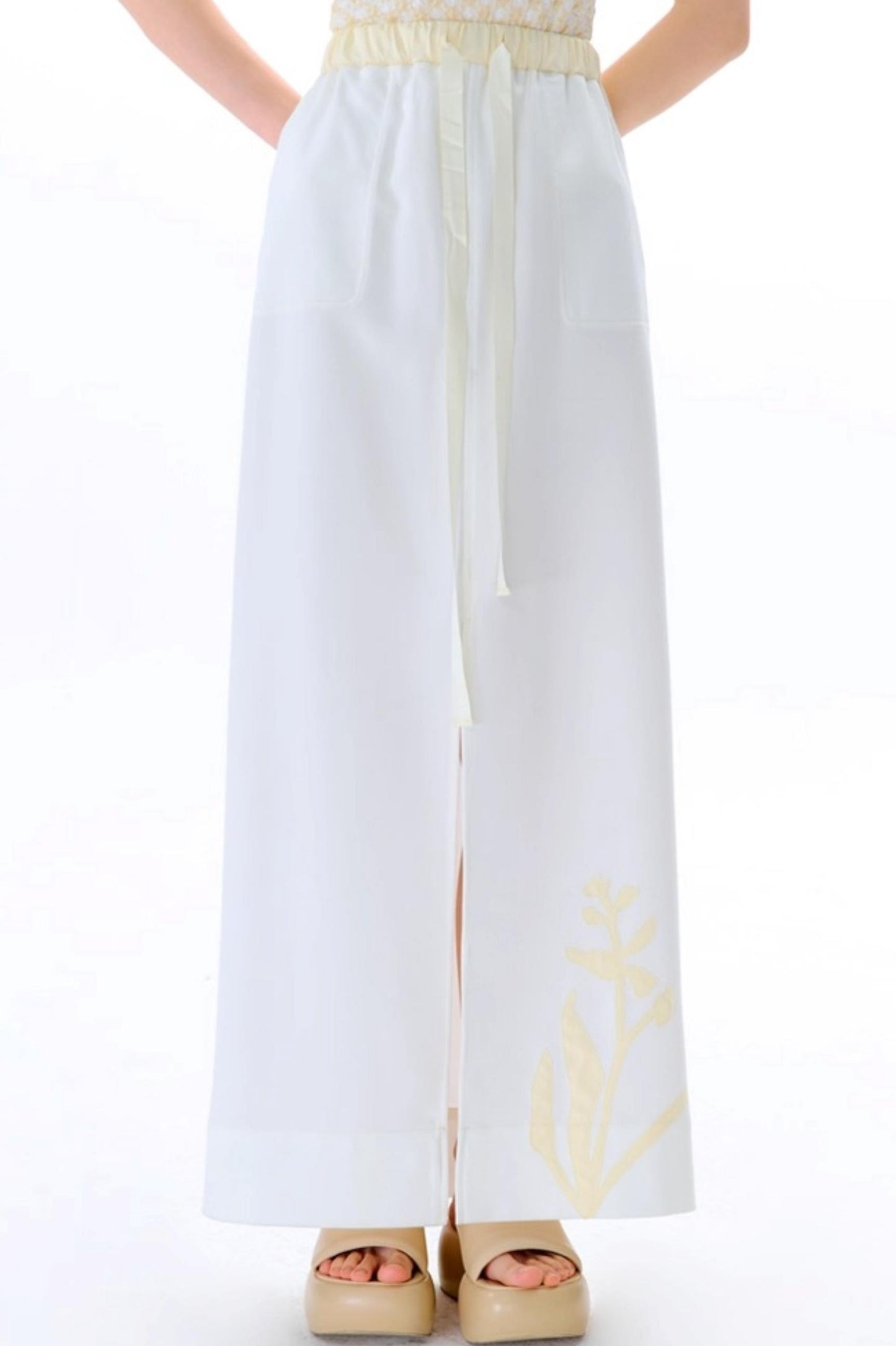 Magnolia Hand-Cranked Appliqué Skirt