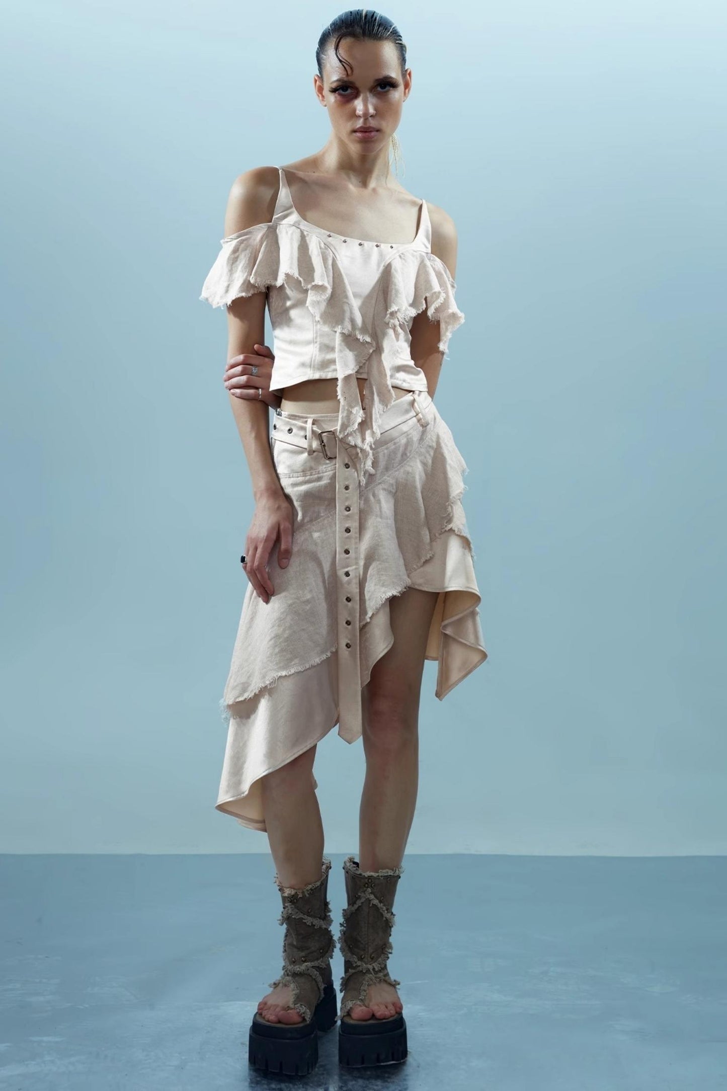 Spectacular Linen Skirt Set-Up