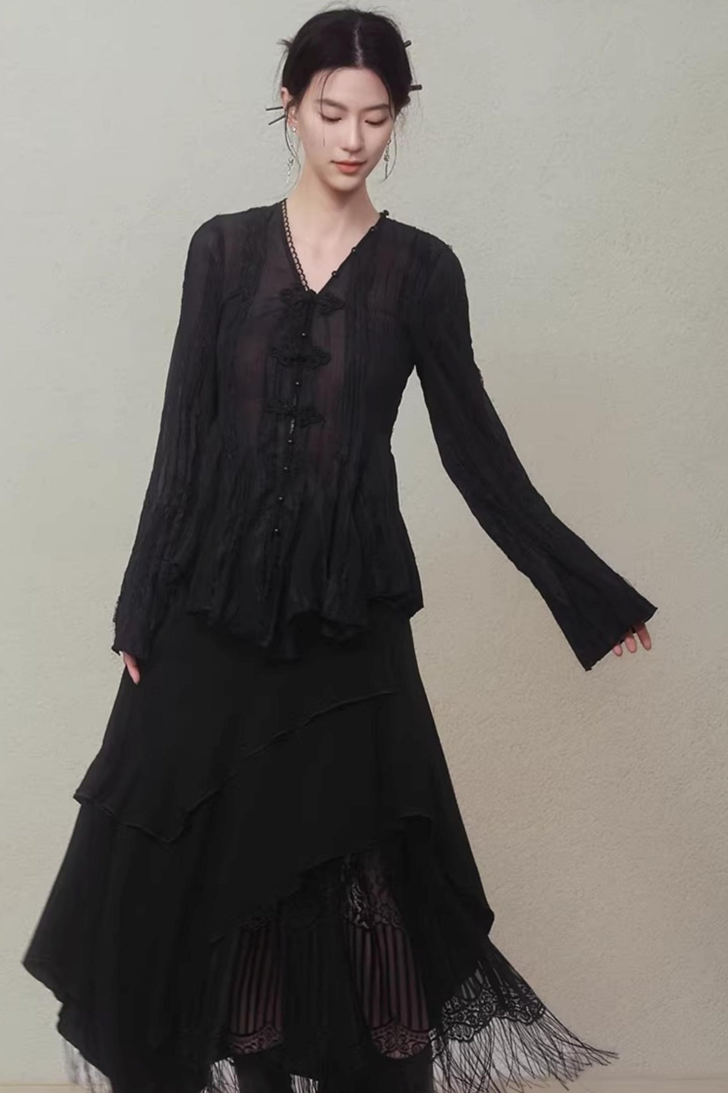 Misty Black New Chinese Top