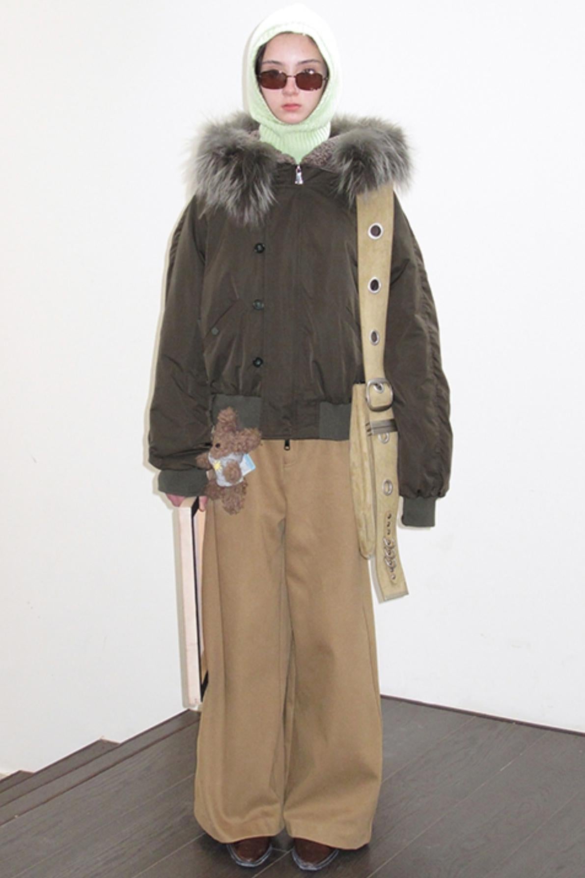 Sandstone Silhouette Velvet Denim Pants