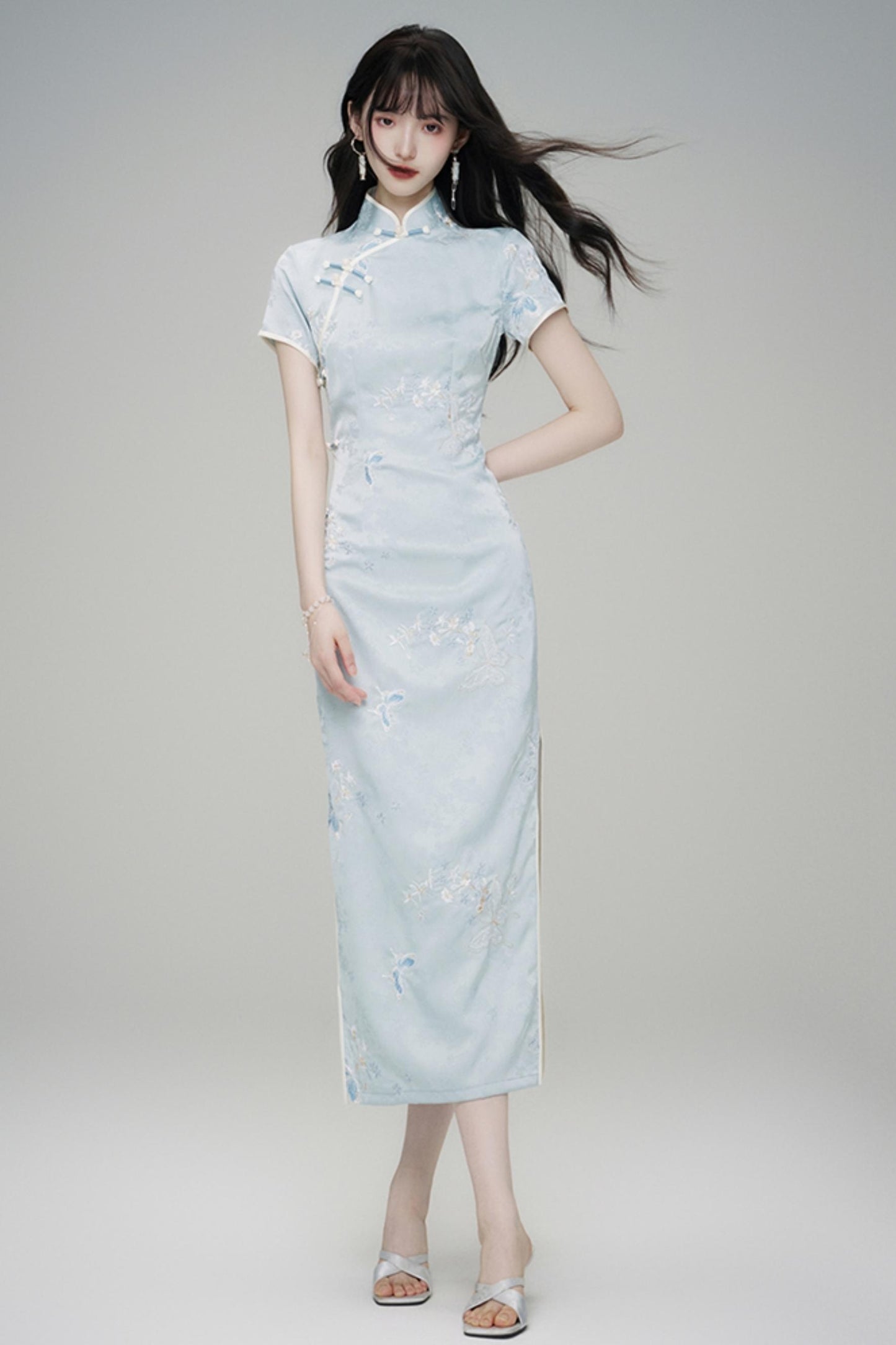 Chinese Style Embroidered Short Sleeve Dress