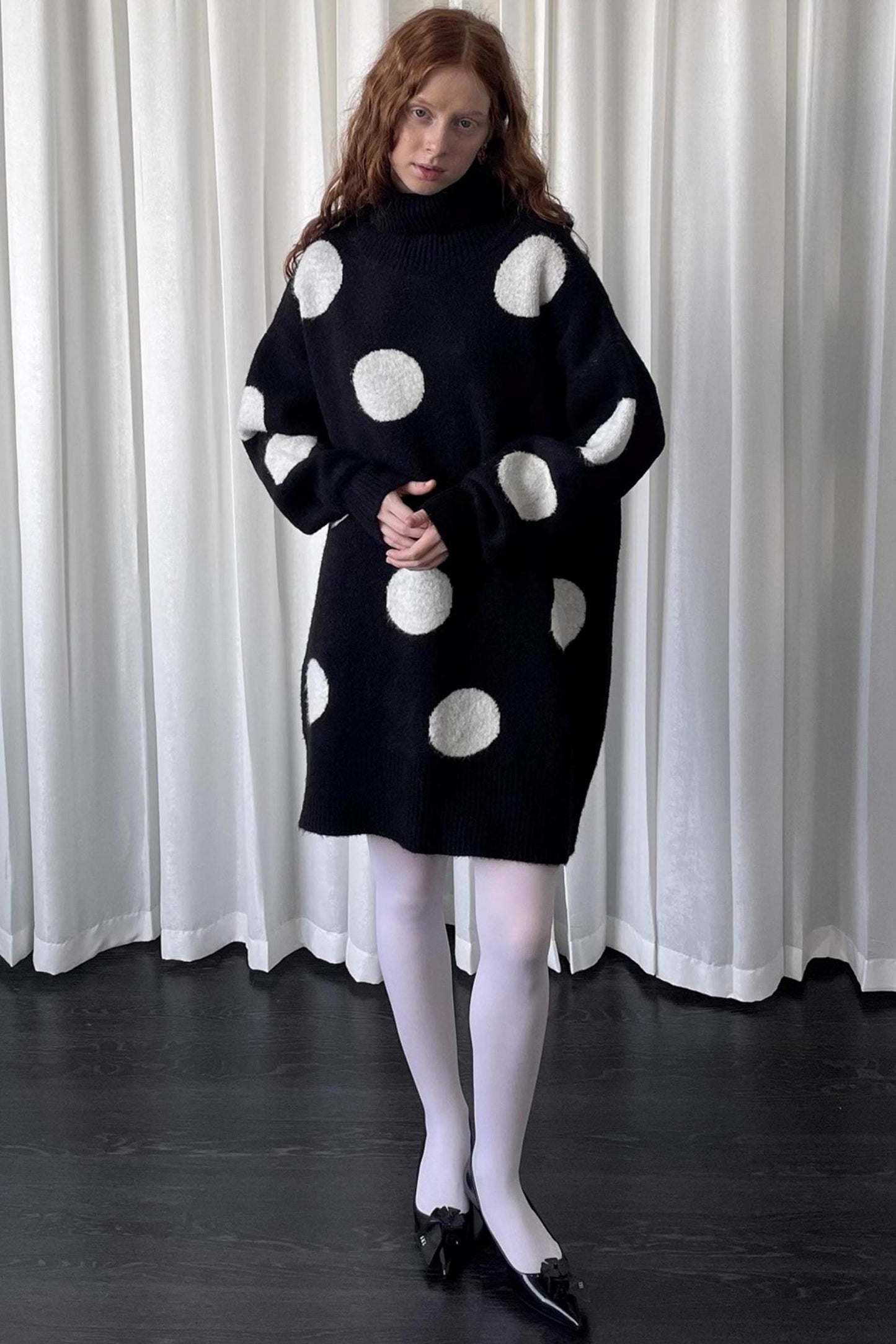 Lazy Pile Collar Sweater