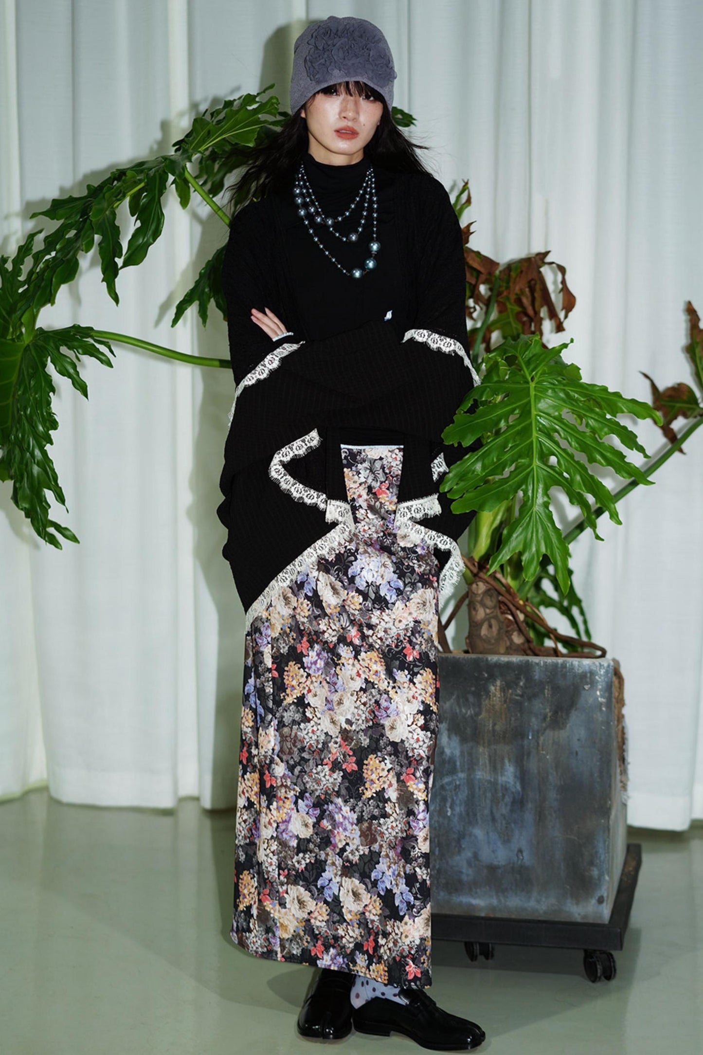 Vintage Paneled Lace Cropped Cardigan Coat