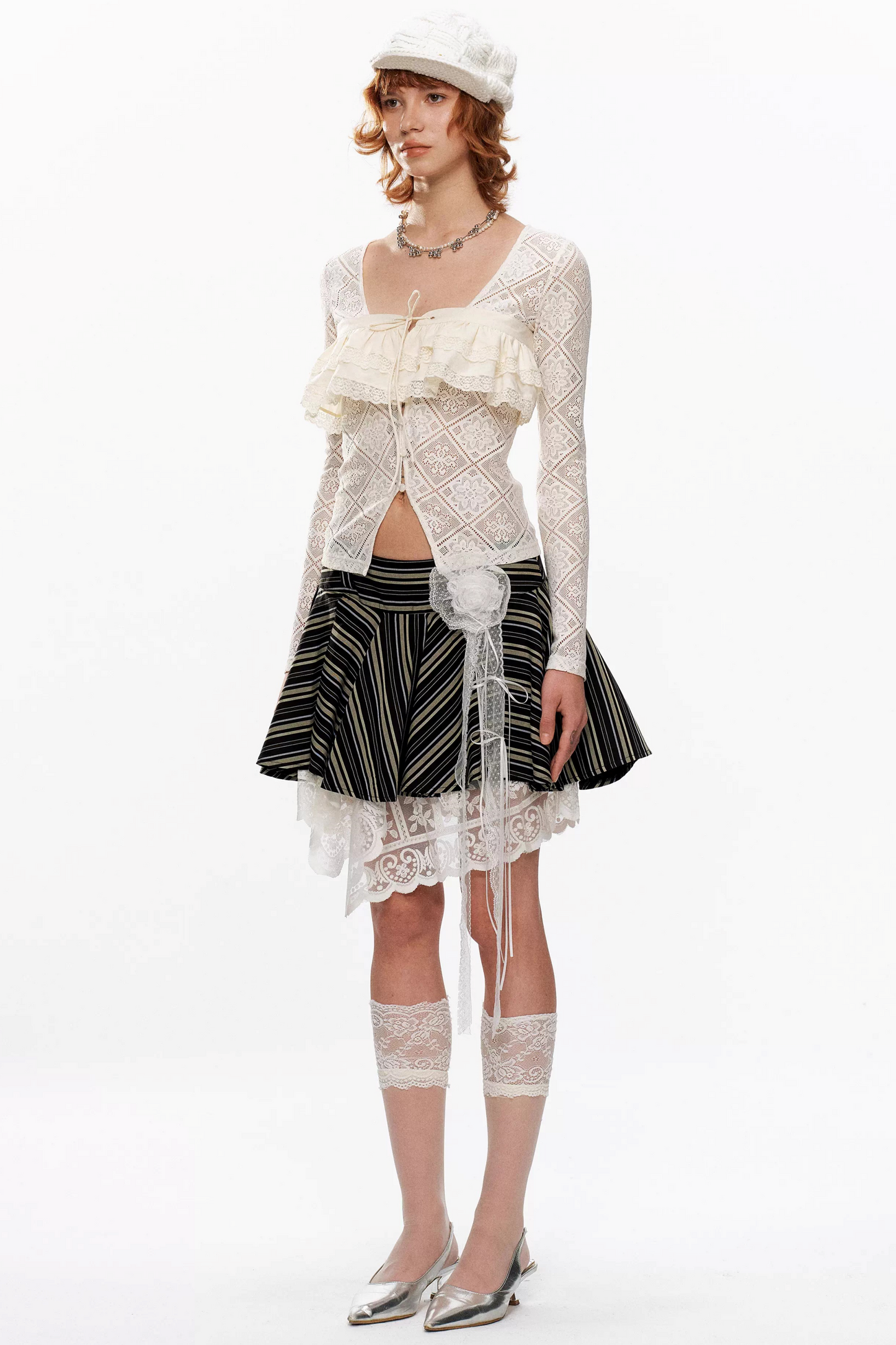 Beige, transparent Strickjacke mit Spitze