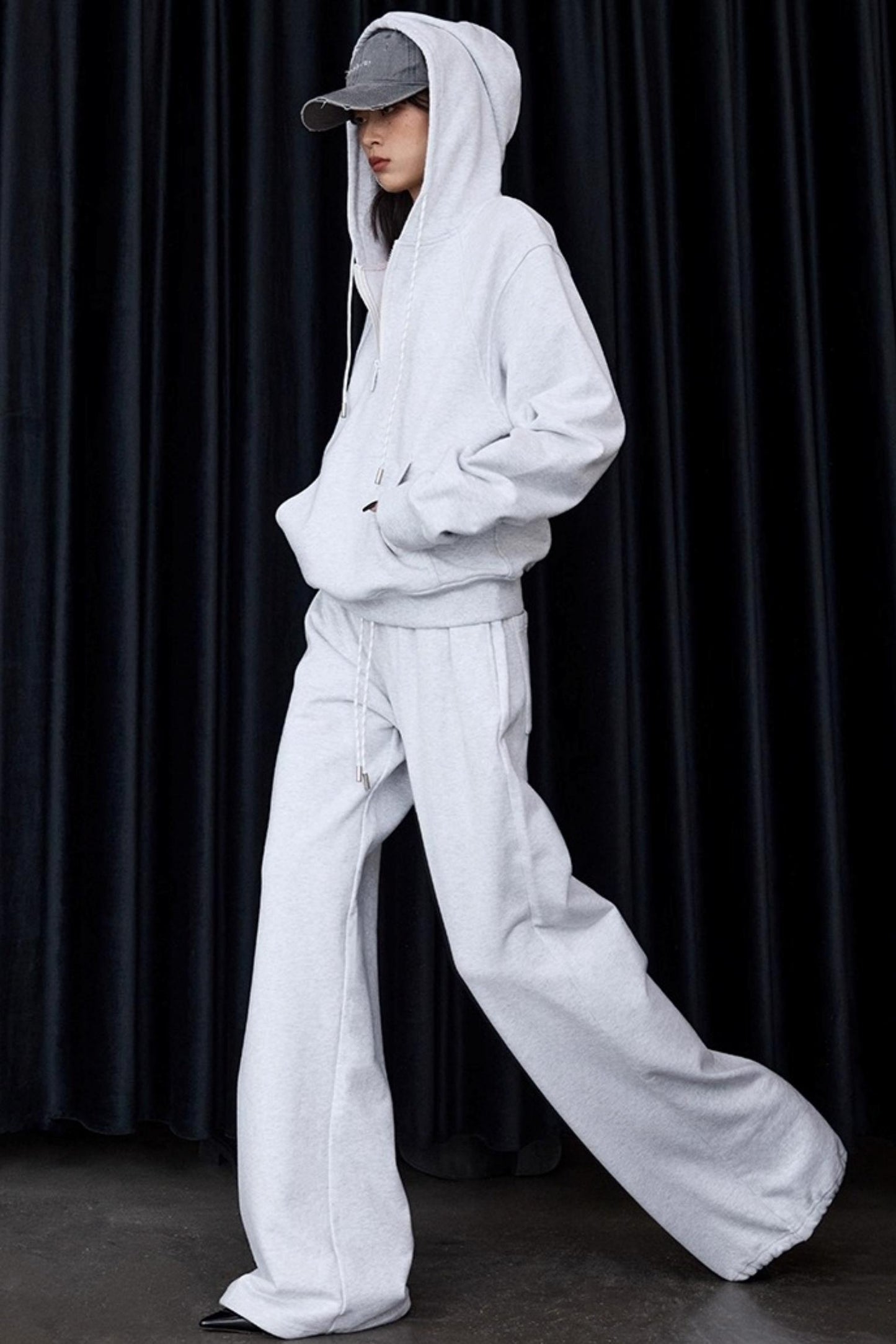 Grey Winter Pullover Sweatshirt Set-Up