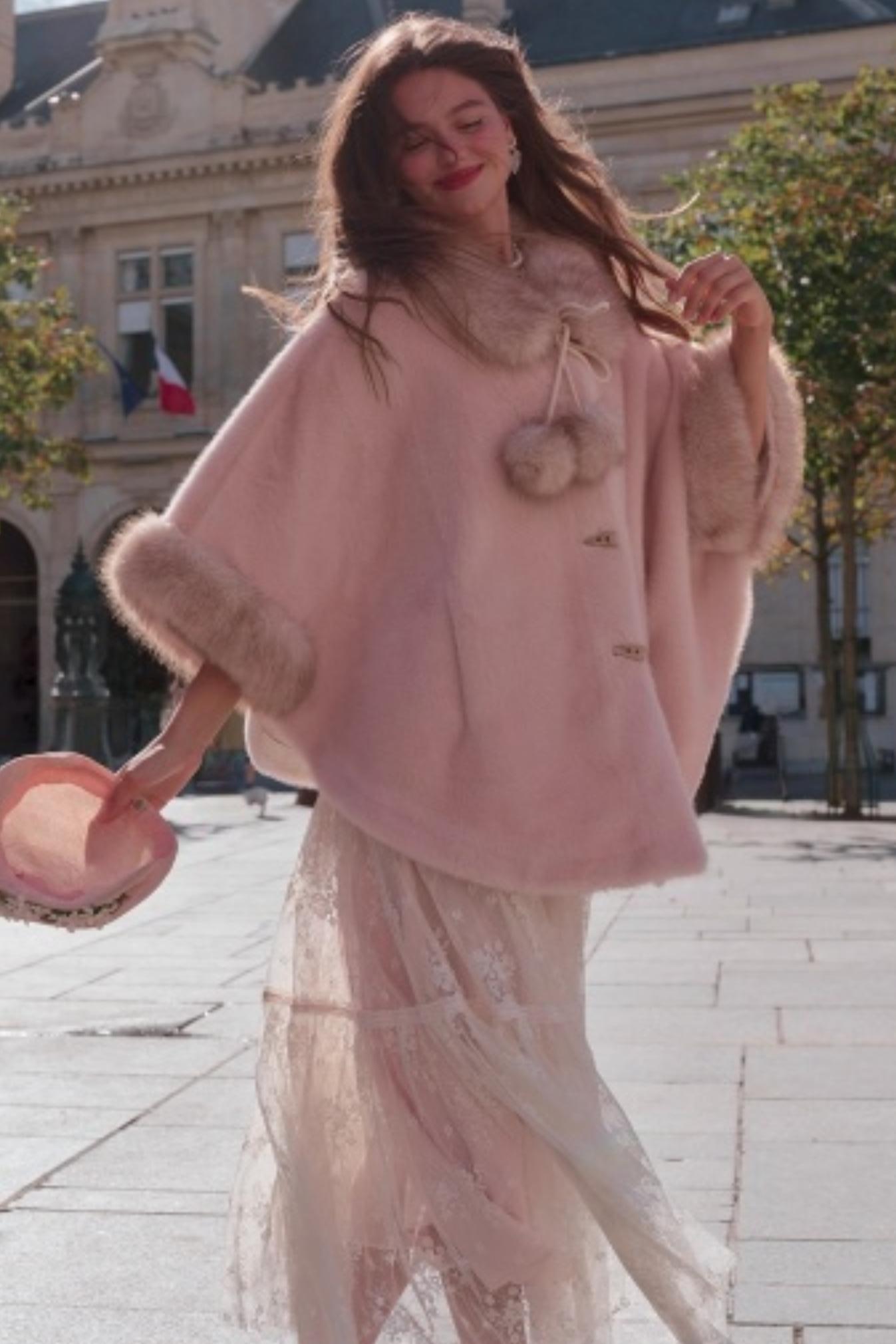 Lacemade Retro Fur Cape Coat