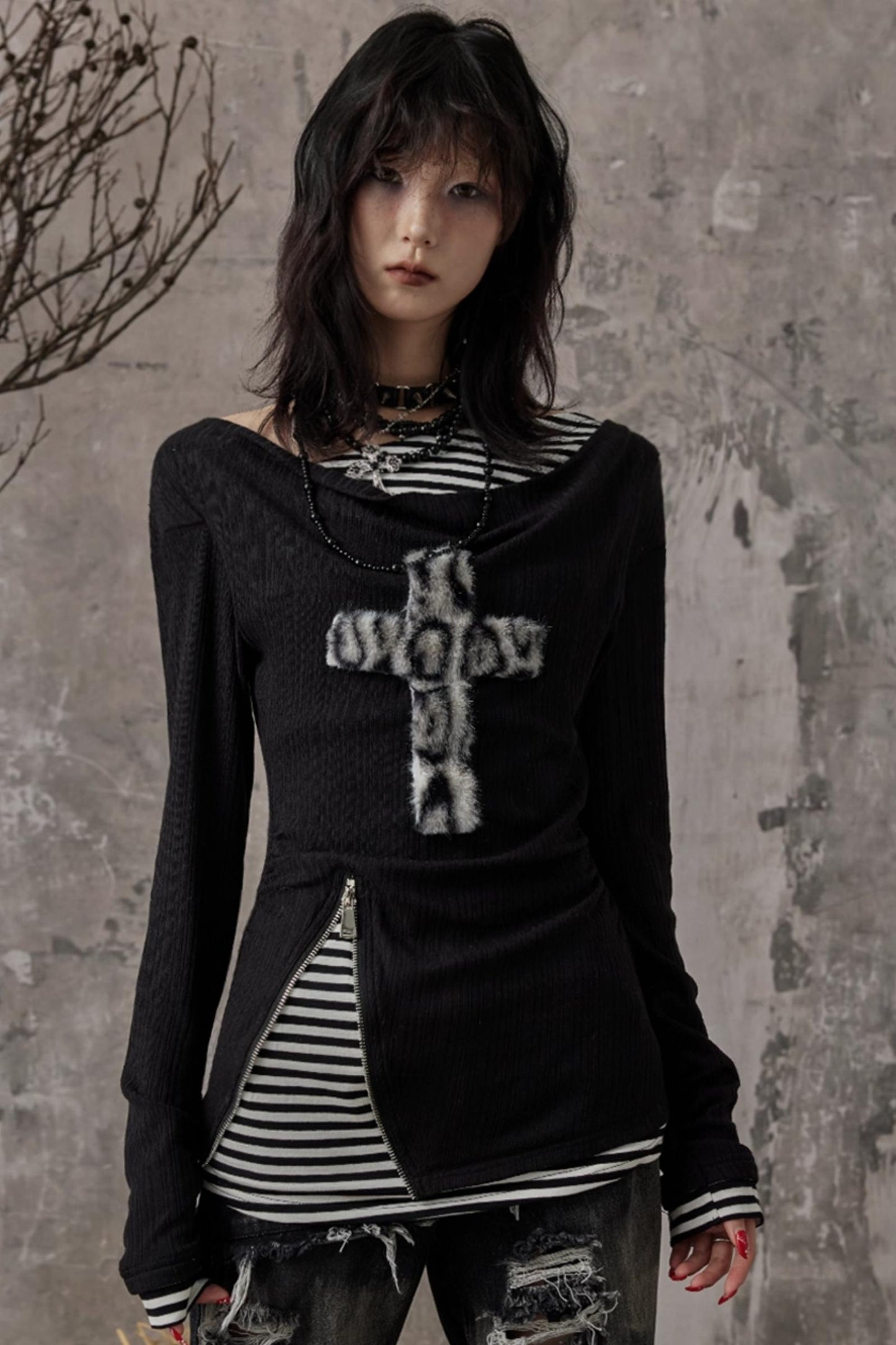 Swing Neck Knit Layer Top