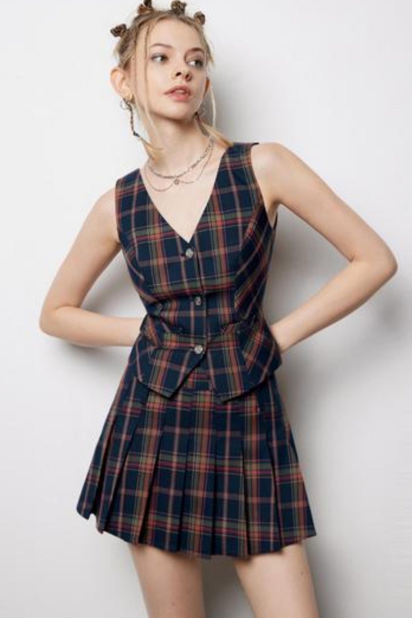 Slim Fit V-Neck Vest