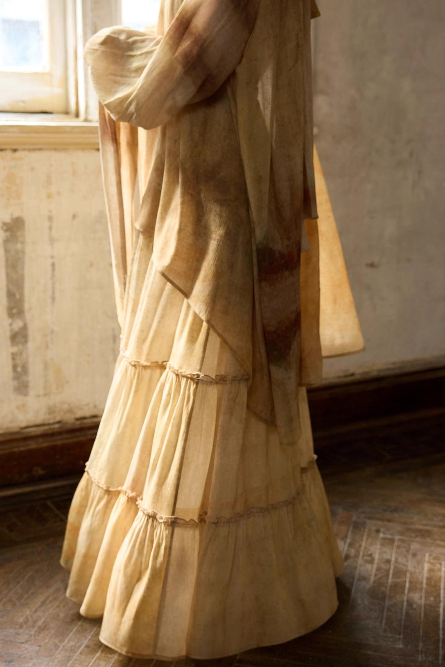 Romantic Lace-up Flowing Skirt Set-Up